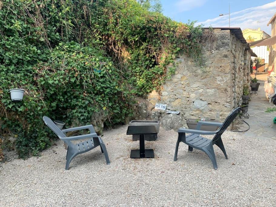 Maisonnette Atypique Cadarache-Iter Saint-Paul-les-Durance Exterior foto