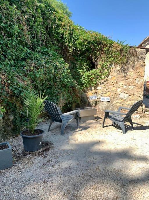Maisonnette Atypique Cadarache-Iter Saint-Paul-les-Durance Exterior foto